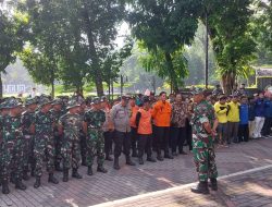 Prajurit Korem 061/Sk Bersama Komponen Masyarakat Gita Karya Bakti