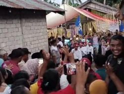 Kampanye Rusihan Jafar dan Muhtar Sumaila No urut 02 di Desa TabaTobaru di Sambut dgn Tarian Cakalele serta di hadiri Ribuan pendukung dan Simpatisan 