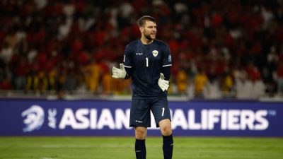 Maarten Paes Bela Timnas Indonesia Demi Neneknya