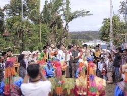 Kunjungi Desa Sungai Kuning Paslon Darmadi-Darifus Di Sambut Baik Oleh Masyarakat 