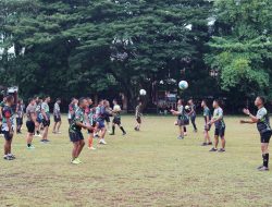 Dandim Batang Ajak Anggota Bermain Sepak Bola, Guna Menjaga Stamina Tubuh