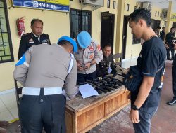 Propam Polres Majene Lakukan Penarikan Senjata Api Personel