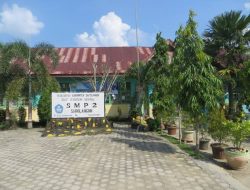 Mencuat..! Seragam Sekolah Sebagai Ladang Bisnis di SMPN 2 Sarolangun 