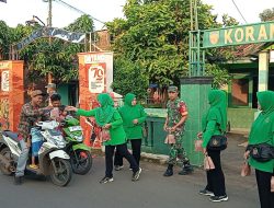 Hari Pertama Puasa, Koramil 01 /Subah Bagikan Takjil Gratis