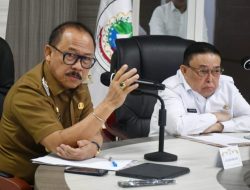 Pemerintah Sulbar melanjutkan rapat Asistensi Evaluasi Kinerja Pembangunan Daerah di ruang oval lantai 3 Kantor Gubernur Sulbar