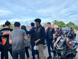 BAG REN dan SAT RESKRIM Polres Sarolangun Berbagi Taqjil serta Sampaikan Himbauan Kamtibmas