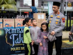 Ramadan Berkah, Polres Batang Bagikan Takjil