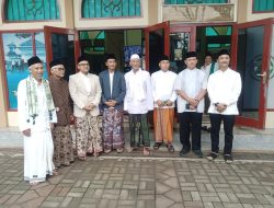 Dandim Batang Bersama Forkopimda Laksanakan Sholat Idul Fitri 1446 H di Masjid Agung
