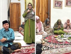 Dra Hj. Siti Mahmuda.Mpd Hi. Moh Saleh Asnawi memenuhi undangan Atas Tasyakuran Ke Kediaman Irsi Jaya.,SH