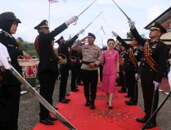 Polres Baubau Gelar Pisah Sambut Kapolres dengan Meriah