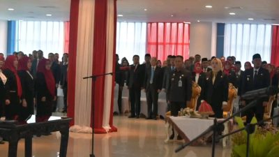 Wali Kota Kendari Lantik 61 Pejabat Baru, Tekankan Profesionalisme dan Loyalitas ASN