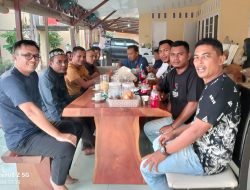 Kapolres Aceh Timur Sambut Hangat Silaturahmi Jurnalis di Kediaman Dinas pada Hari Idul Fitri