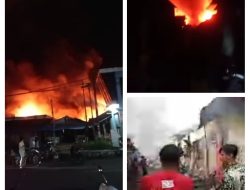 Pasar Rawajaya Dilalap Api, Warga dan Petugas Berupaya Padamkan Kobaran 