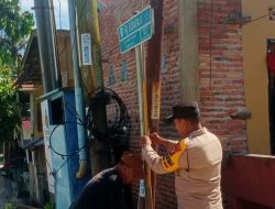 Polres Bukit Kapur Adakan Kegiatan Sosialisasi & Pembagian Bendera Merah Putih Kepada Masyarakat Dalam Rangka HUT RI Ke 80