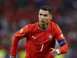 Cristiano Ronaldo Rayakan Lolosnya Portugal ke Piala Dunia 2026: 9-1 Misi Panggung Dunia Keenam Sang Ikon