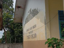 Bobrok Gedung Sekolah Tidak Dirawat Diduga Kepala Sekolah Sd Negri 141/VIII Tugu Rejo Selewengkan Dana Bos